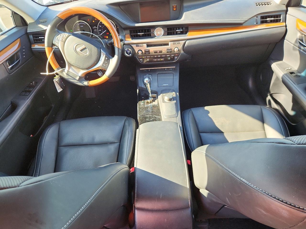 2015 LEXUS ES300