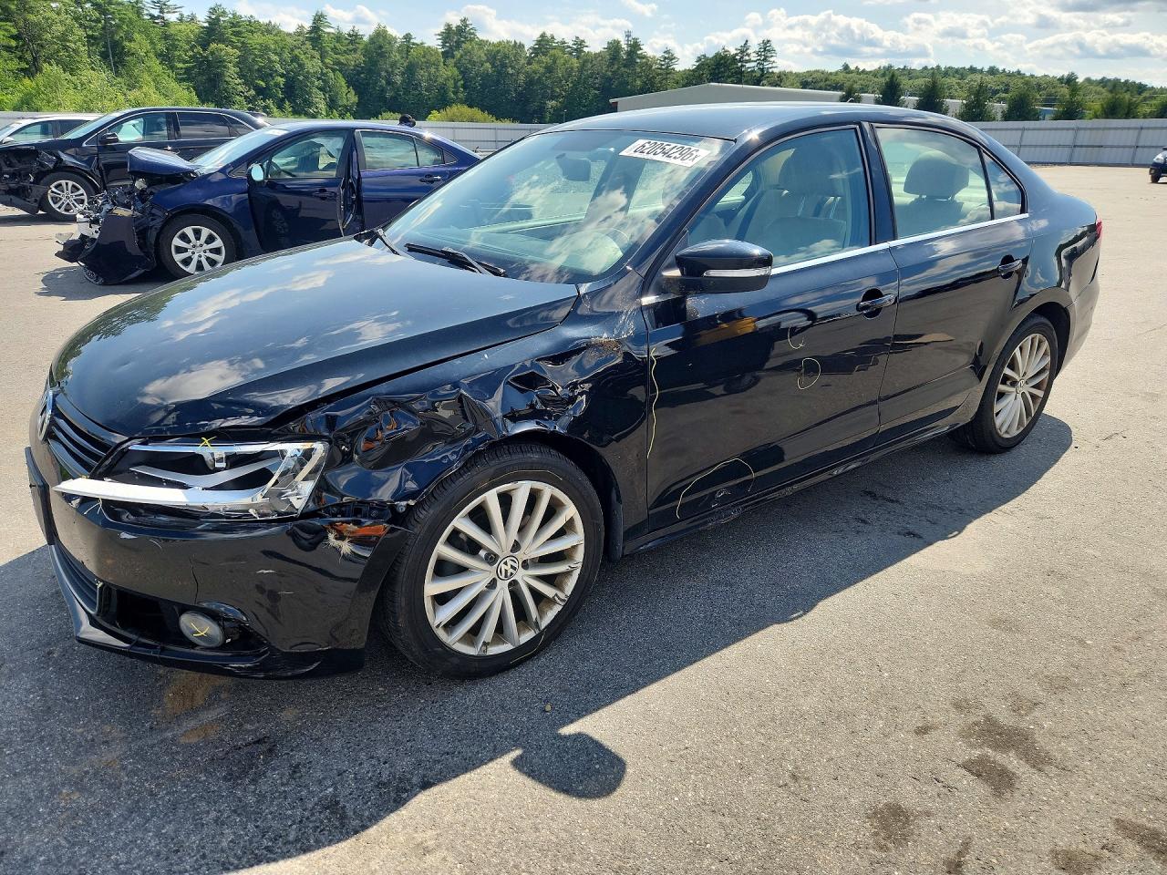 2011 VOLKSWAGEN JETTA