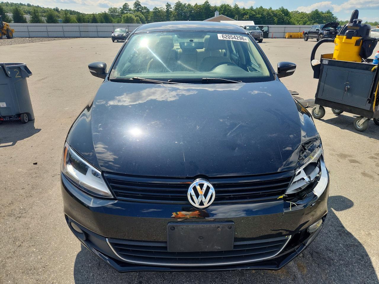 2011 VOLKSWAGEN JETTA