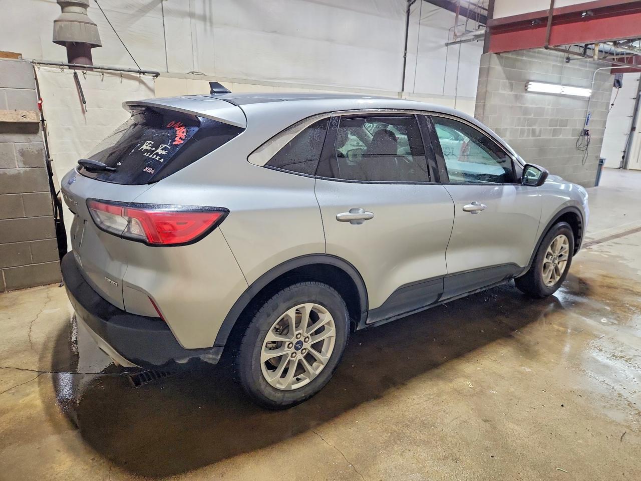2022 FORD ESCAPE