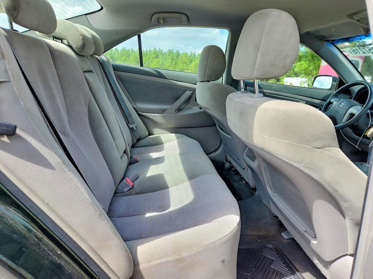 2010 TOYOTA CAMRY