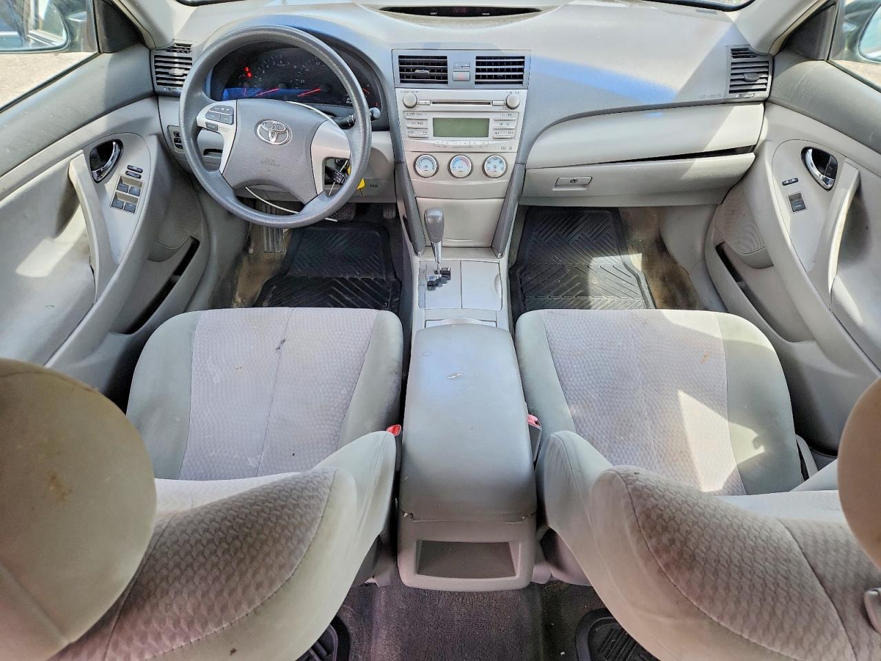 2010 TOYOTA CAMRY