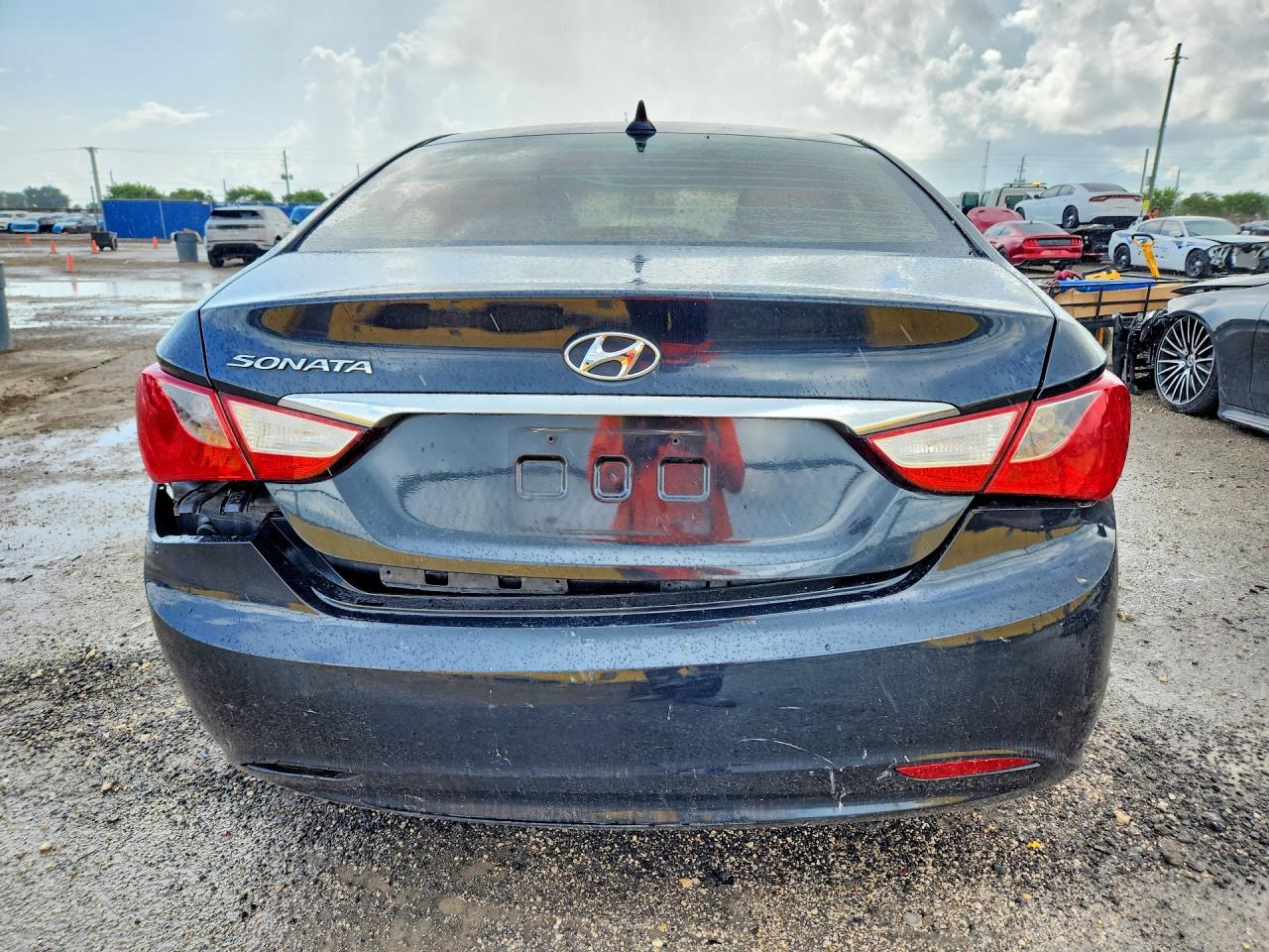 2011 HYUNDAI SONATA