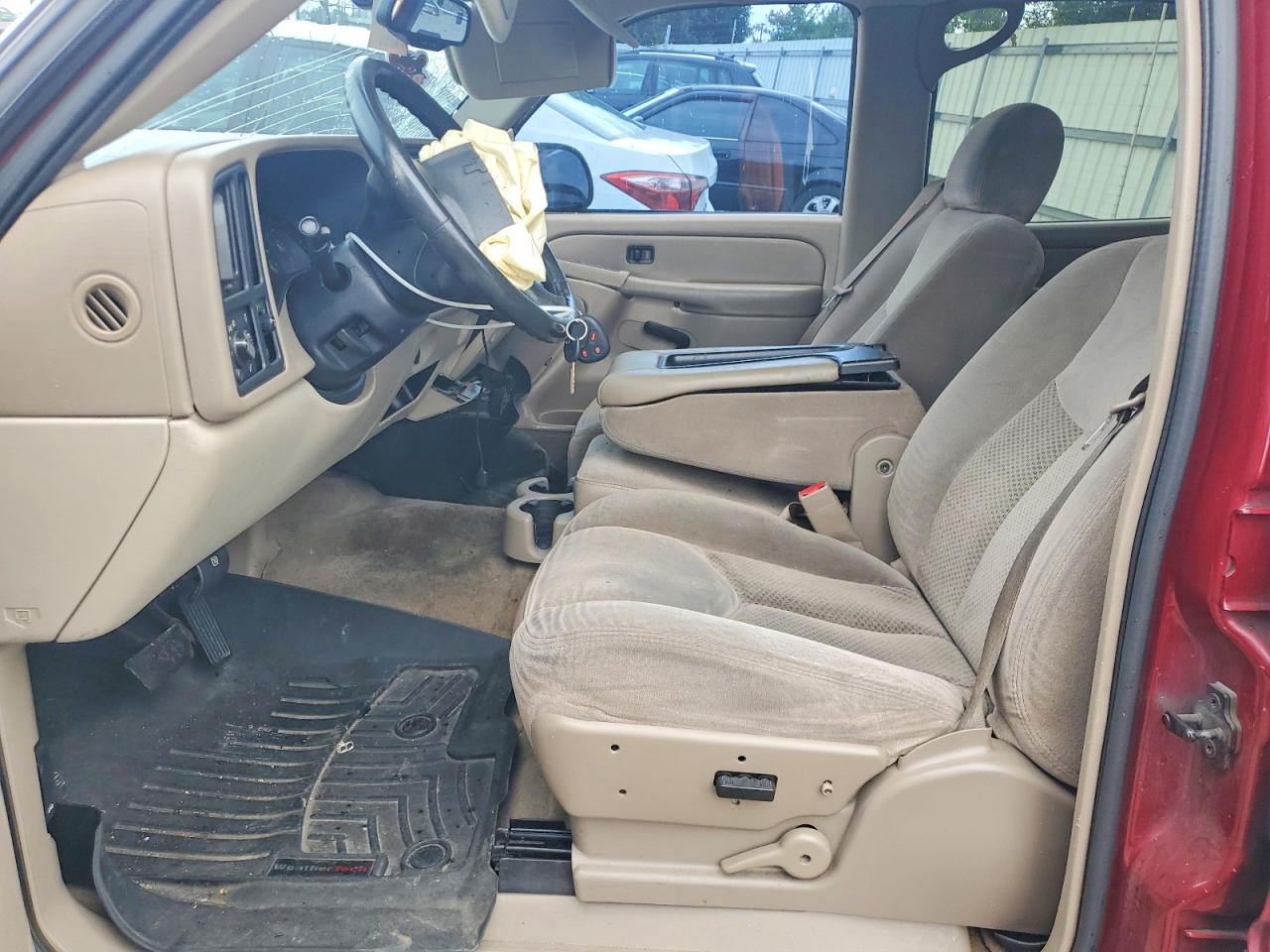 2004 CHEVROLET TAHOE