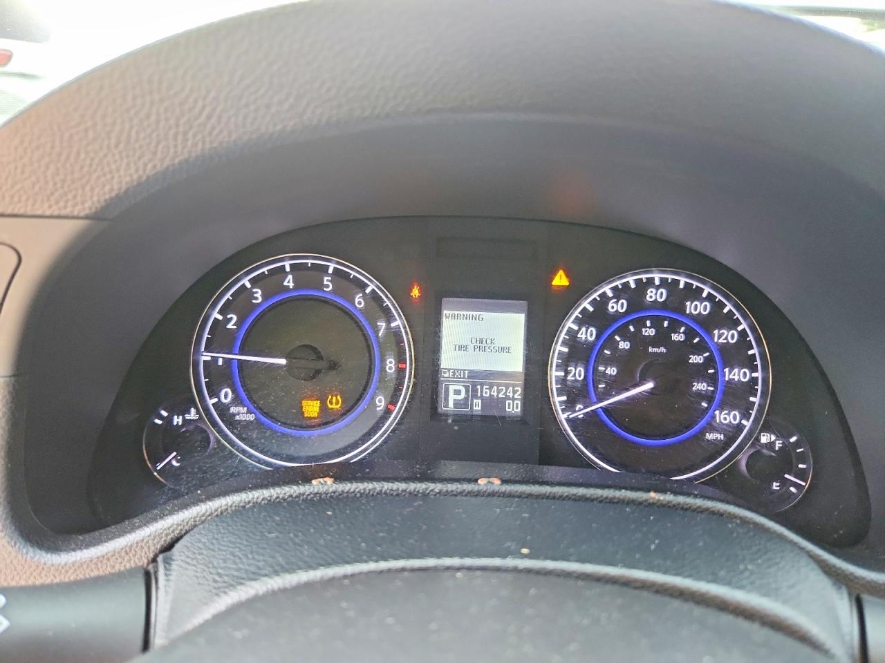 2012 INFINITI G37
