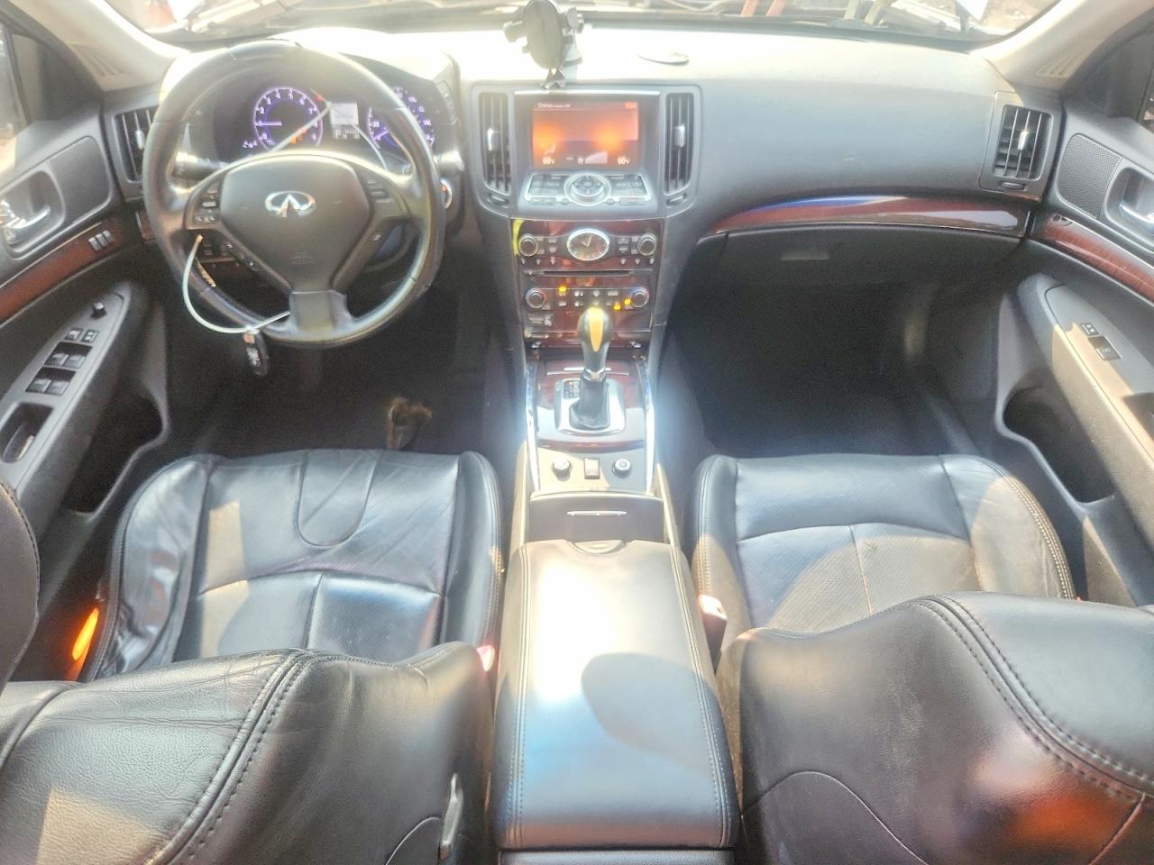 2012 INFINITI G37