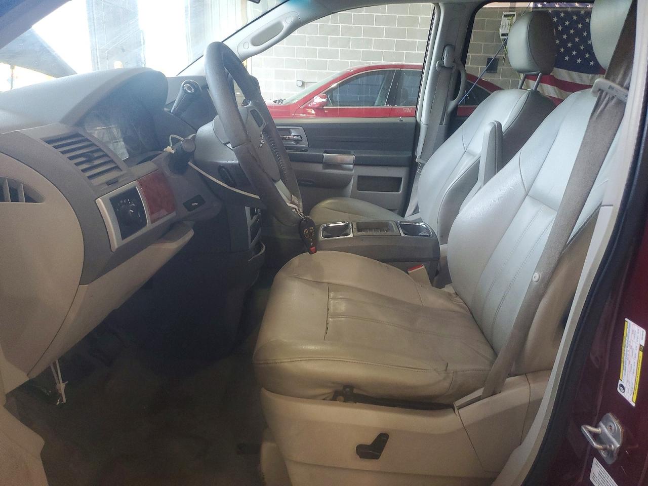 2008 CHRYSLER MINIVAN