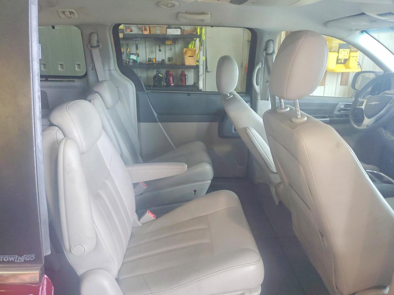 2008 CHRYSLER MINIVAN