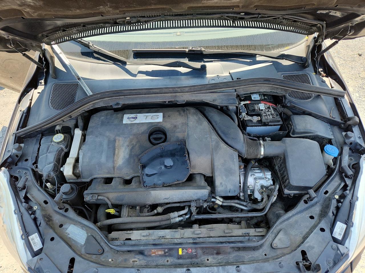 2010 VOLVO XC60