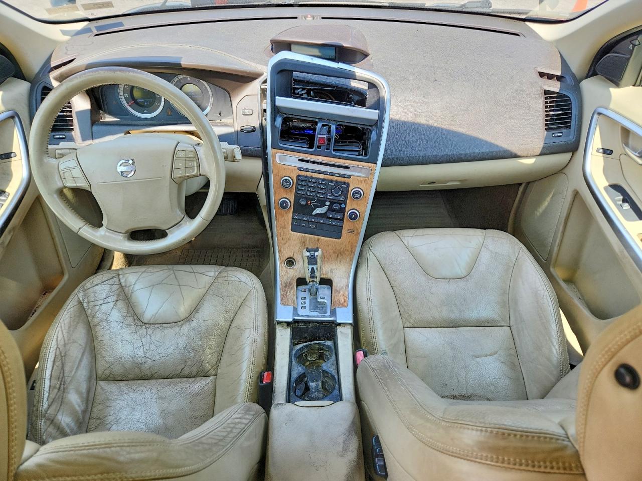 2010 VOLVO XC60