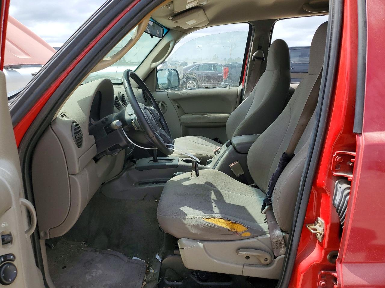 2004 JEEP LIBERTY