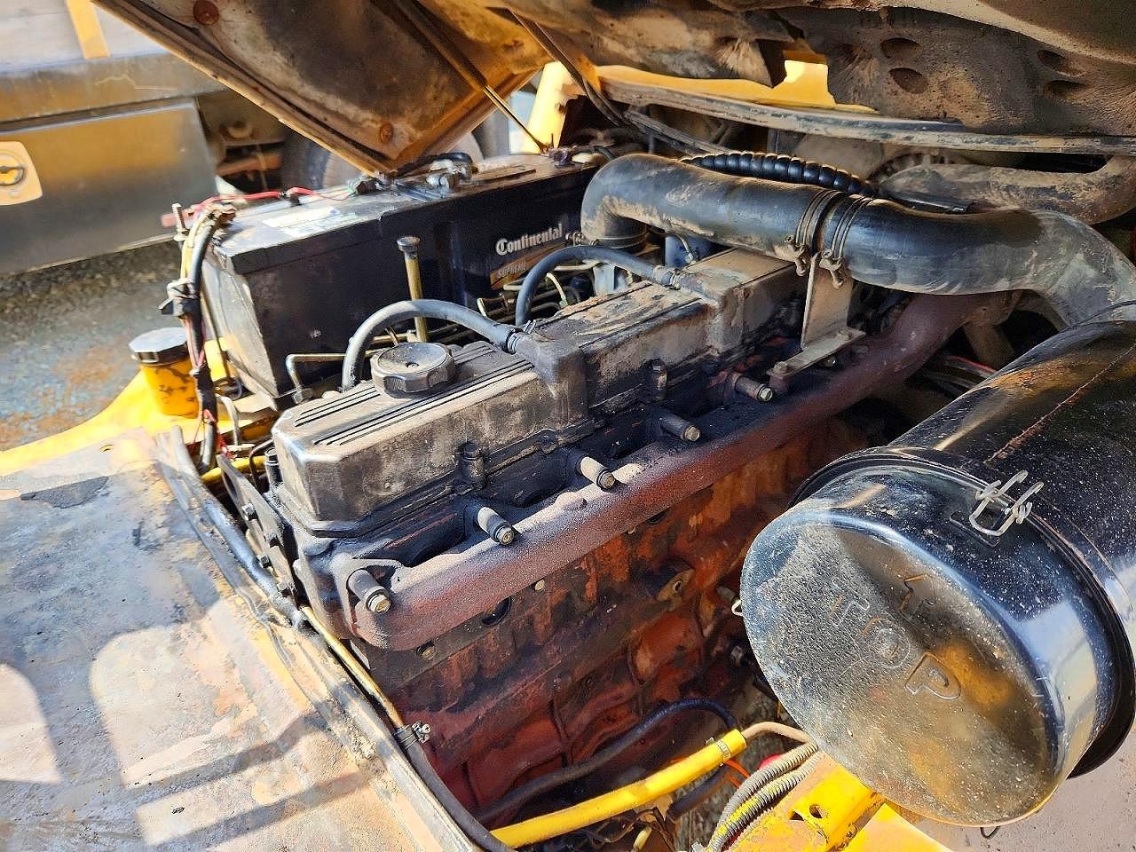 2000 CATERPILLAR FORKLIFT