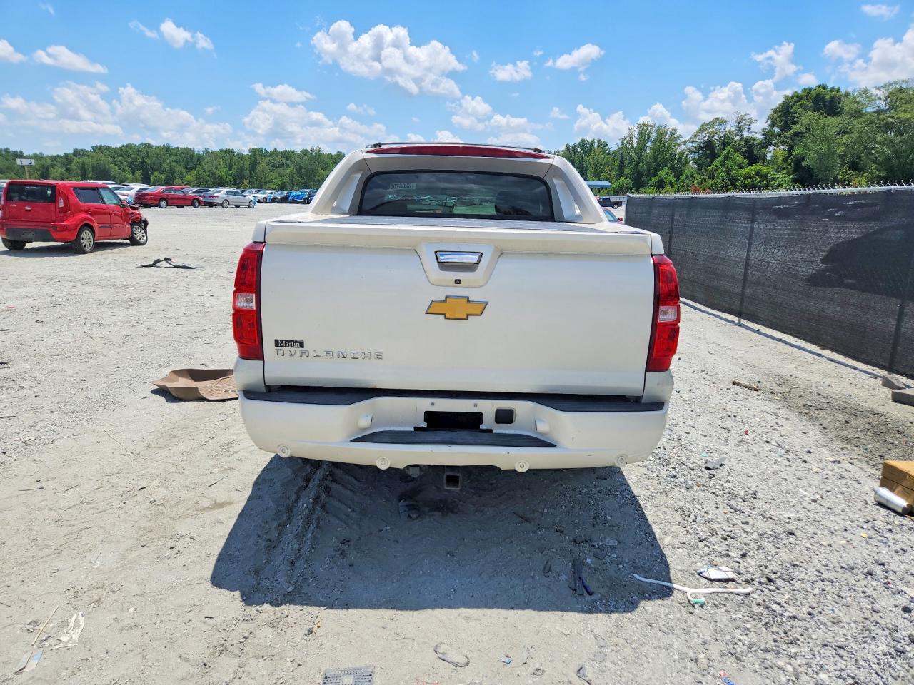 2013 CHEVROLET AVALANCHE