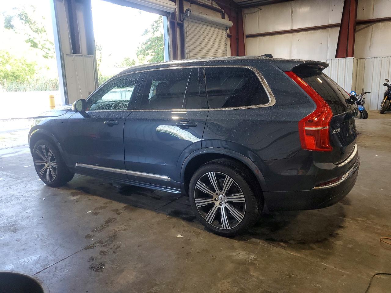 2025 VOLVO XC90