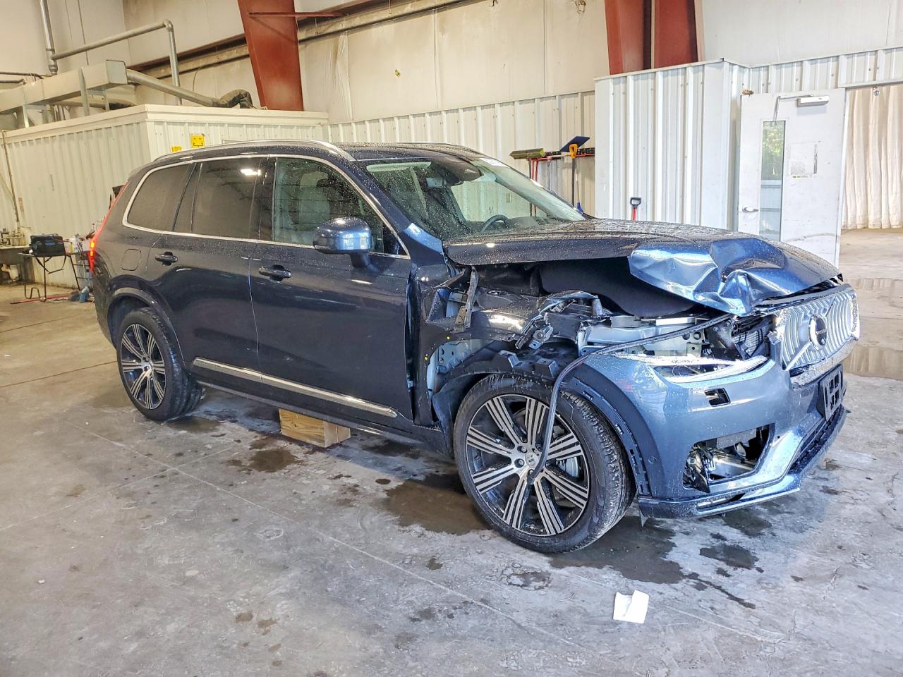 2025 VOLVO XC90
