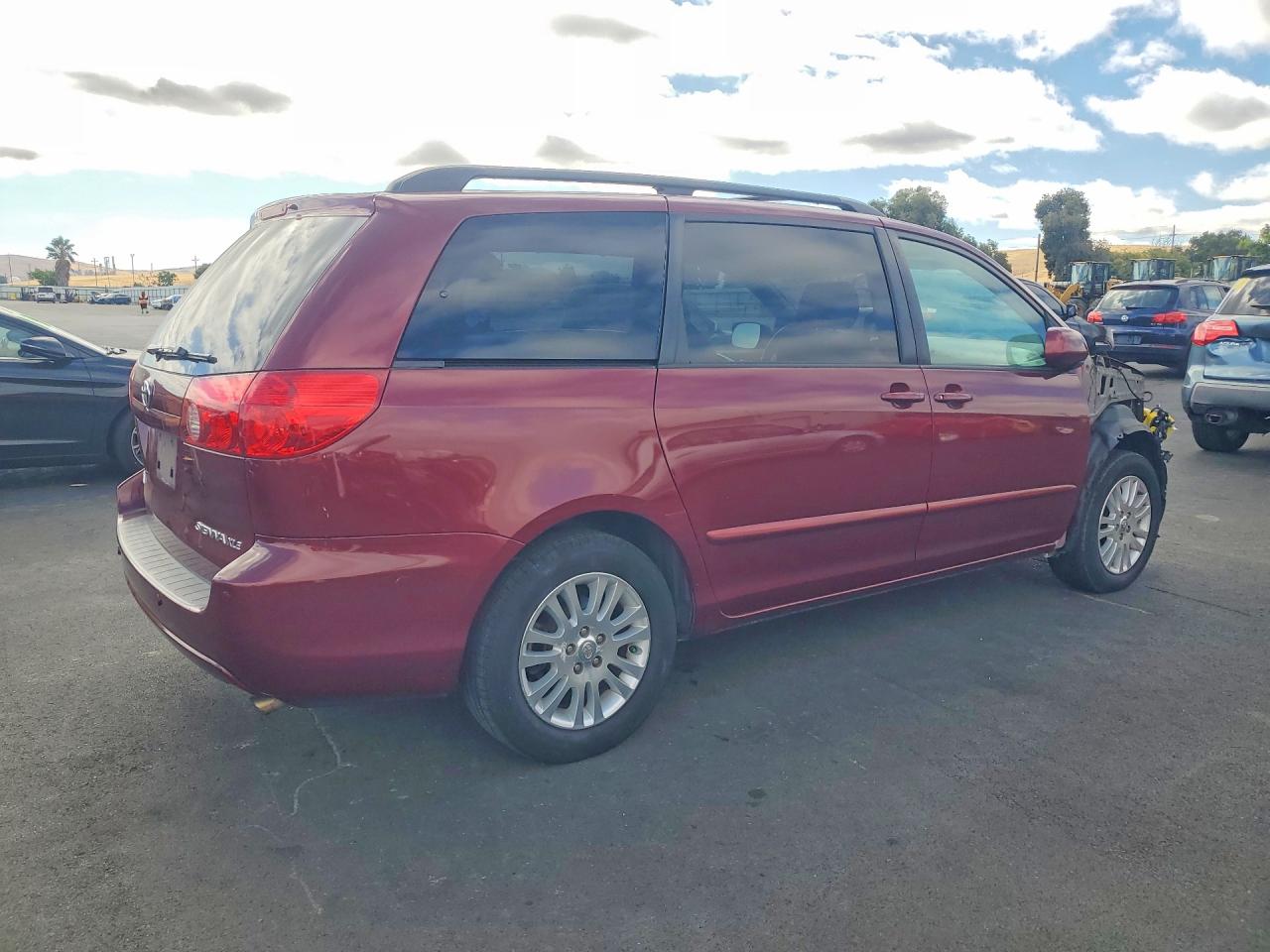 2008 TOYOTA SIENNA
