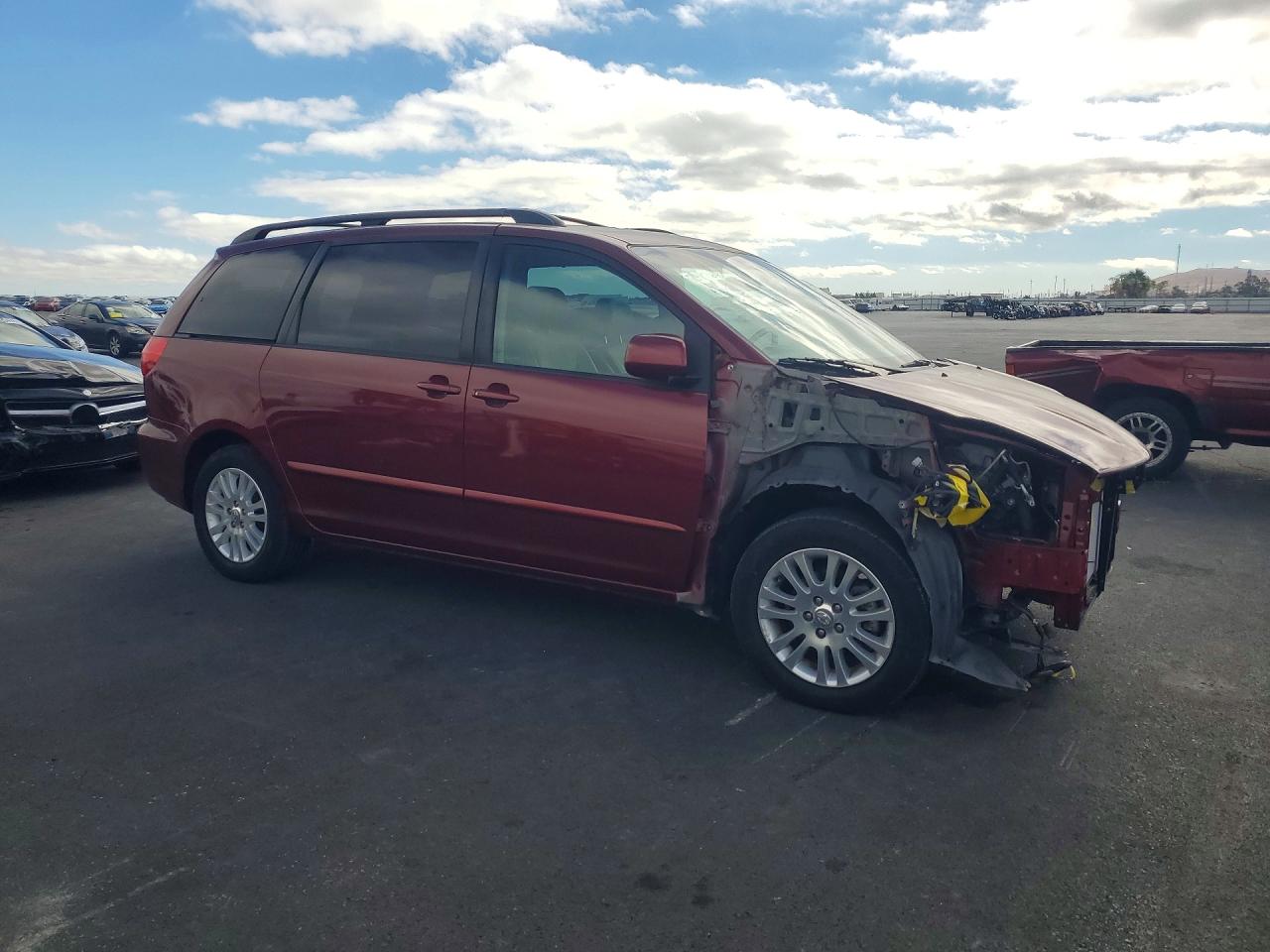 2008 TOYOTA SIENNA