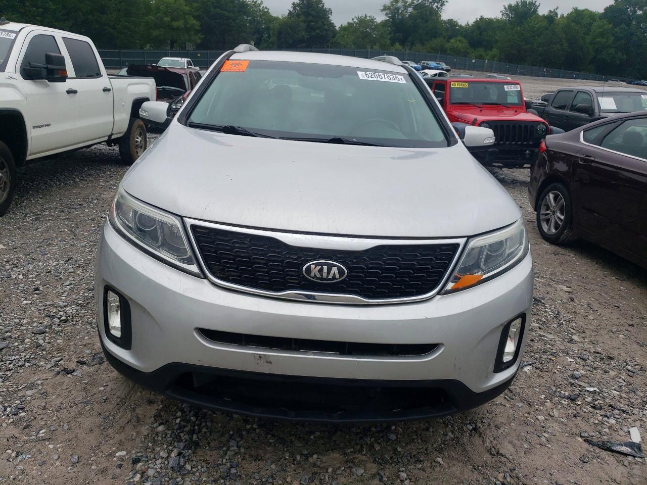 2015 KIA SORENTO