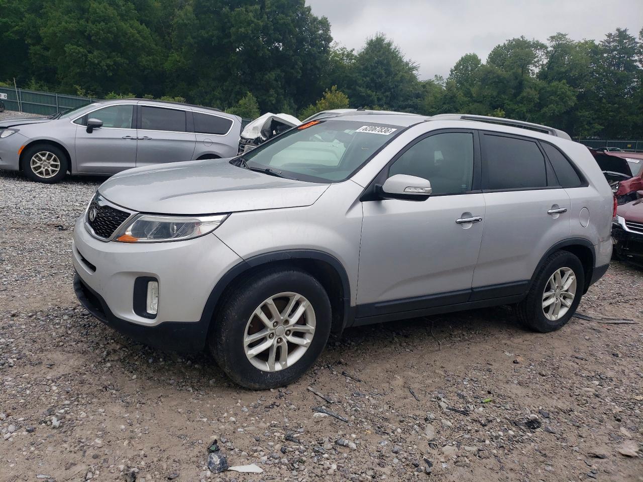 2015 KIA SORENTO