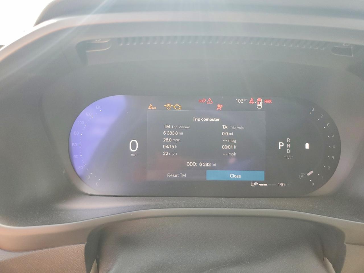 2026 VOLVO XC40