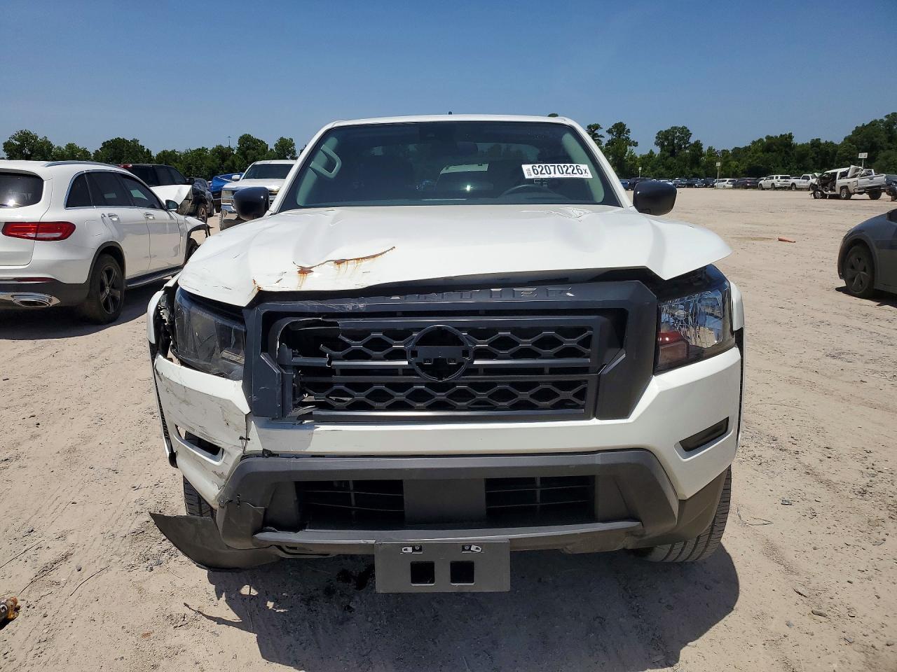 2024 NISSAN FRONTIER
