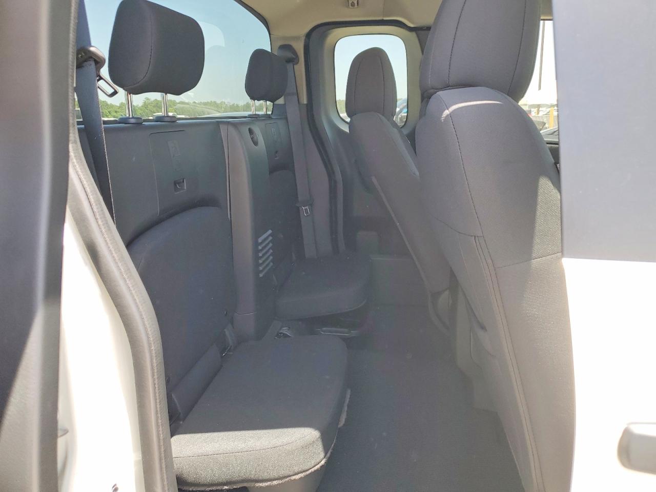 2024 NISSAN FRONTIER