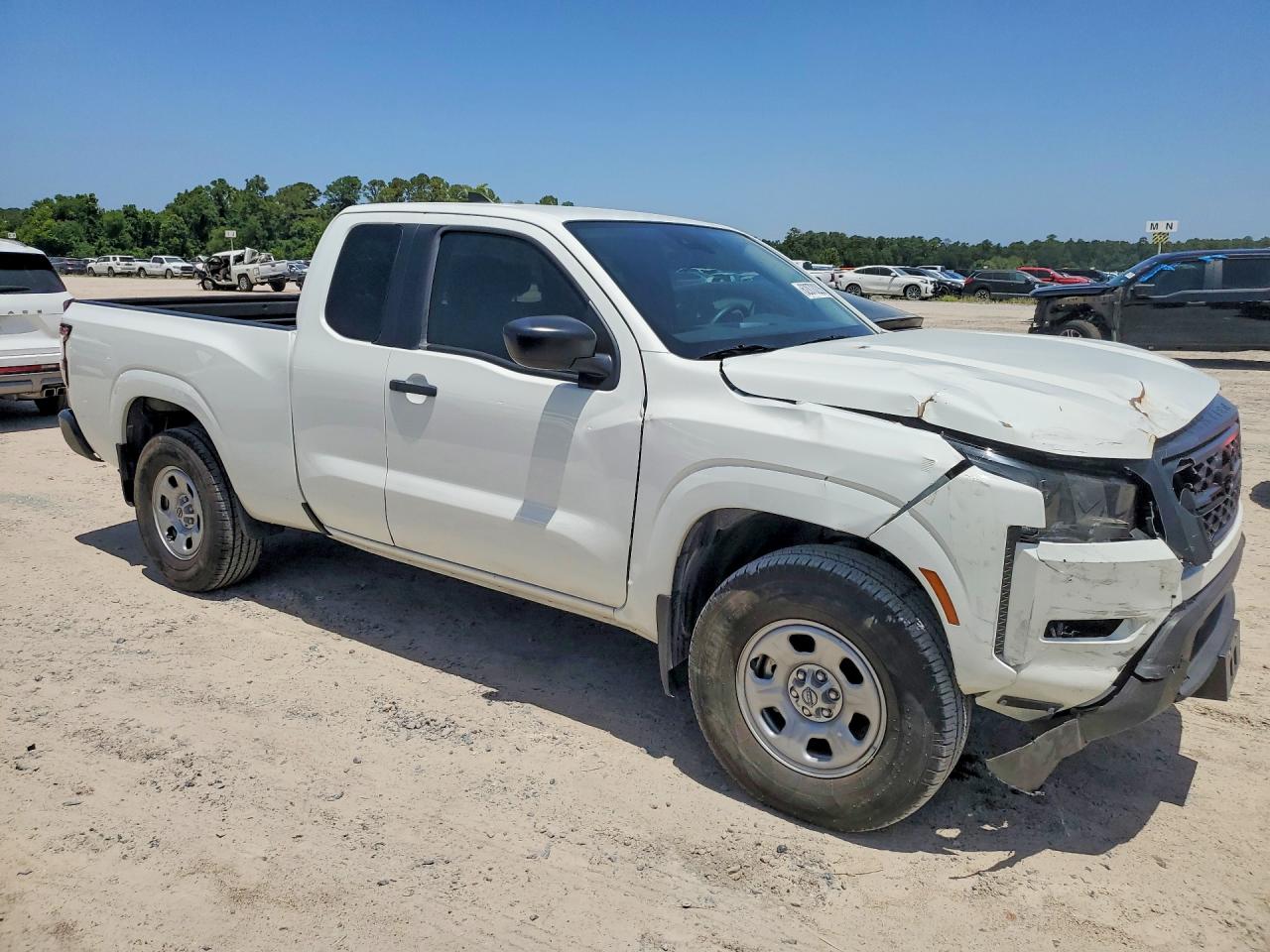 2024 NISSAN FRONTIER