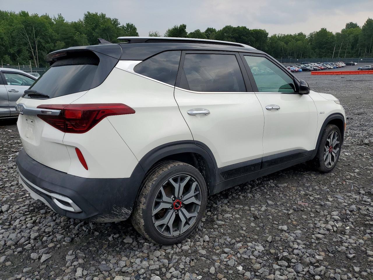 2022 KIA SELTOS