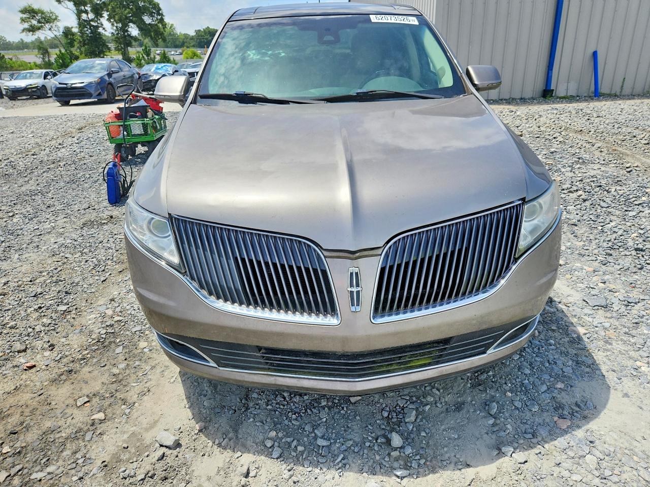 2016 LINCOLN MKT