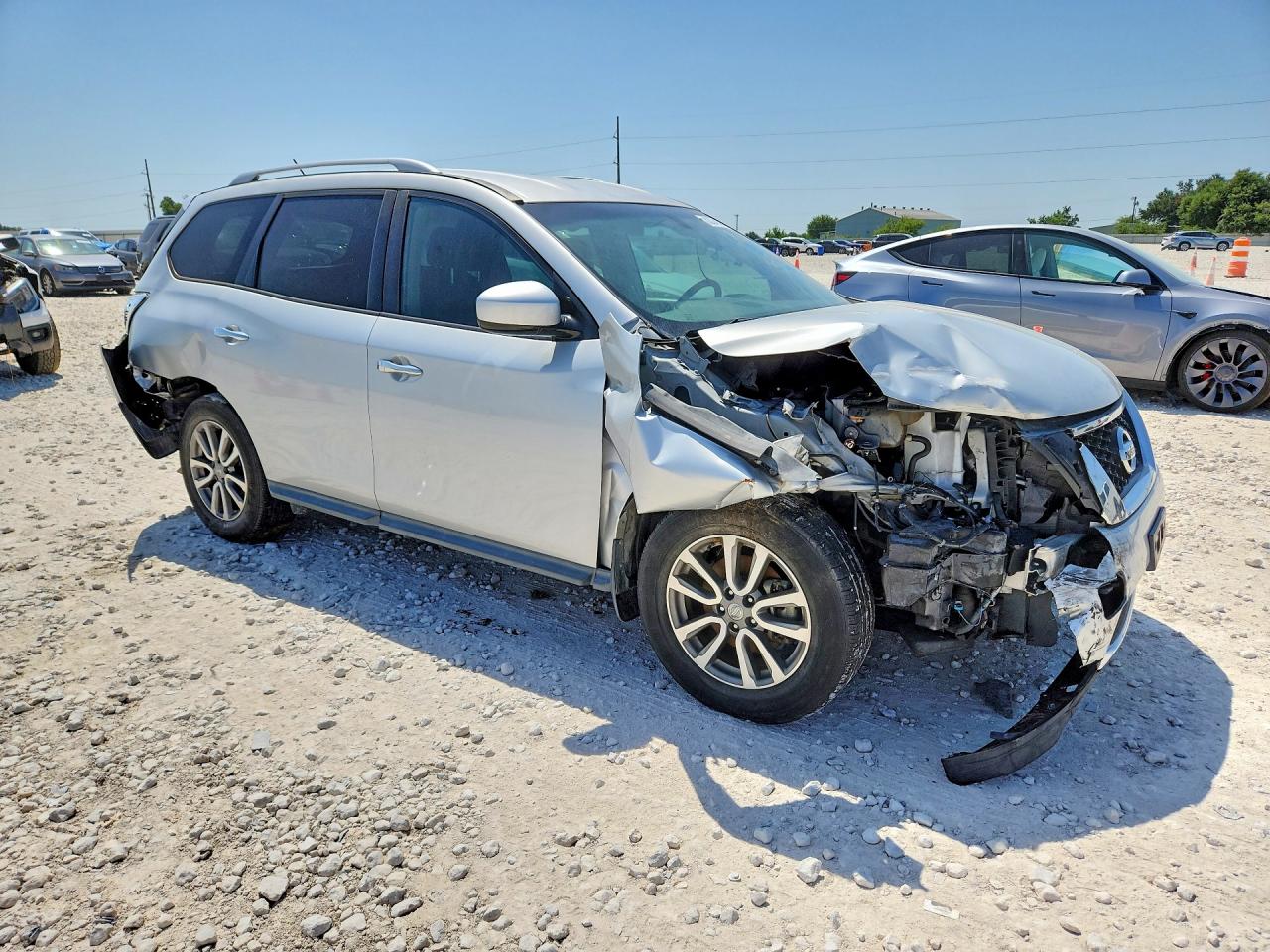 2016 NISSAN PATHFINDER