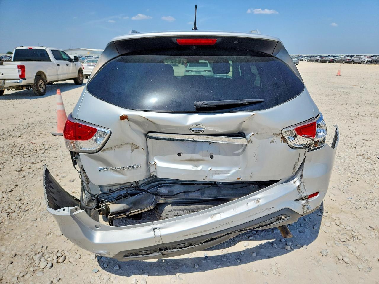 2016 NISSAN PATHFINDER