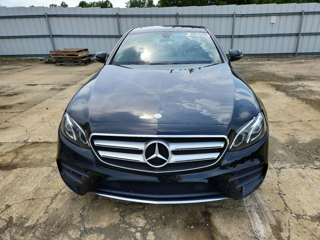 2017 MERCEDES-BENZ E-CLASS