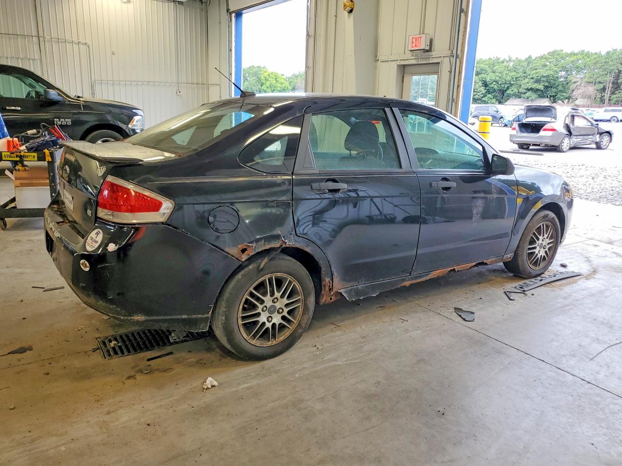 2010 FORD FOCUS