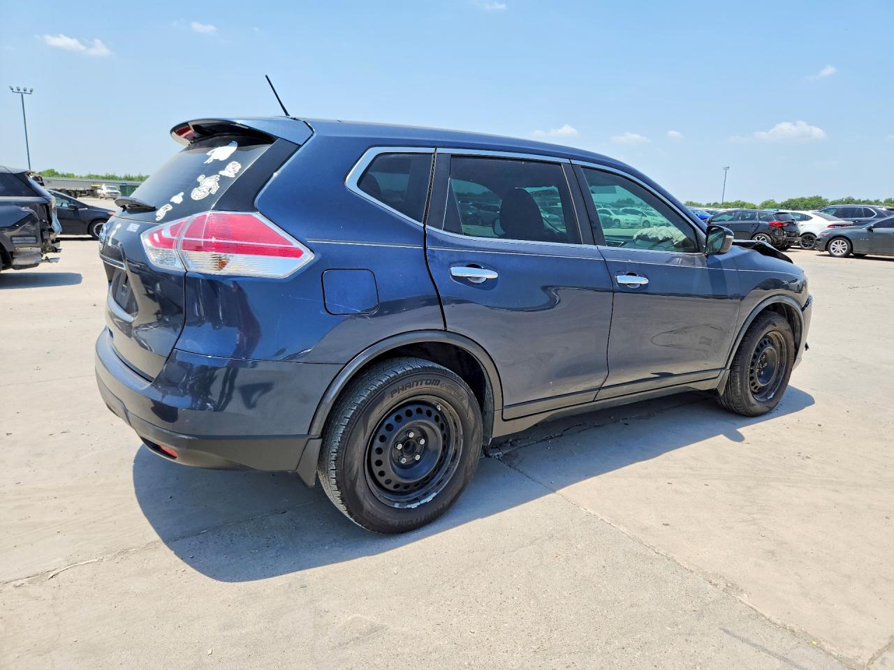 2015 NISSAN ROGUE