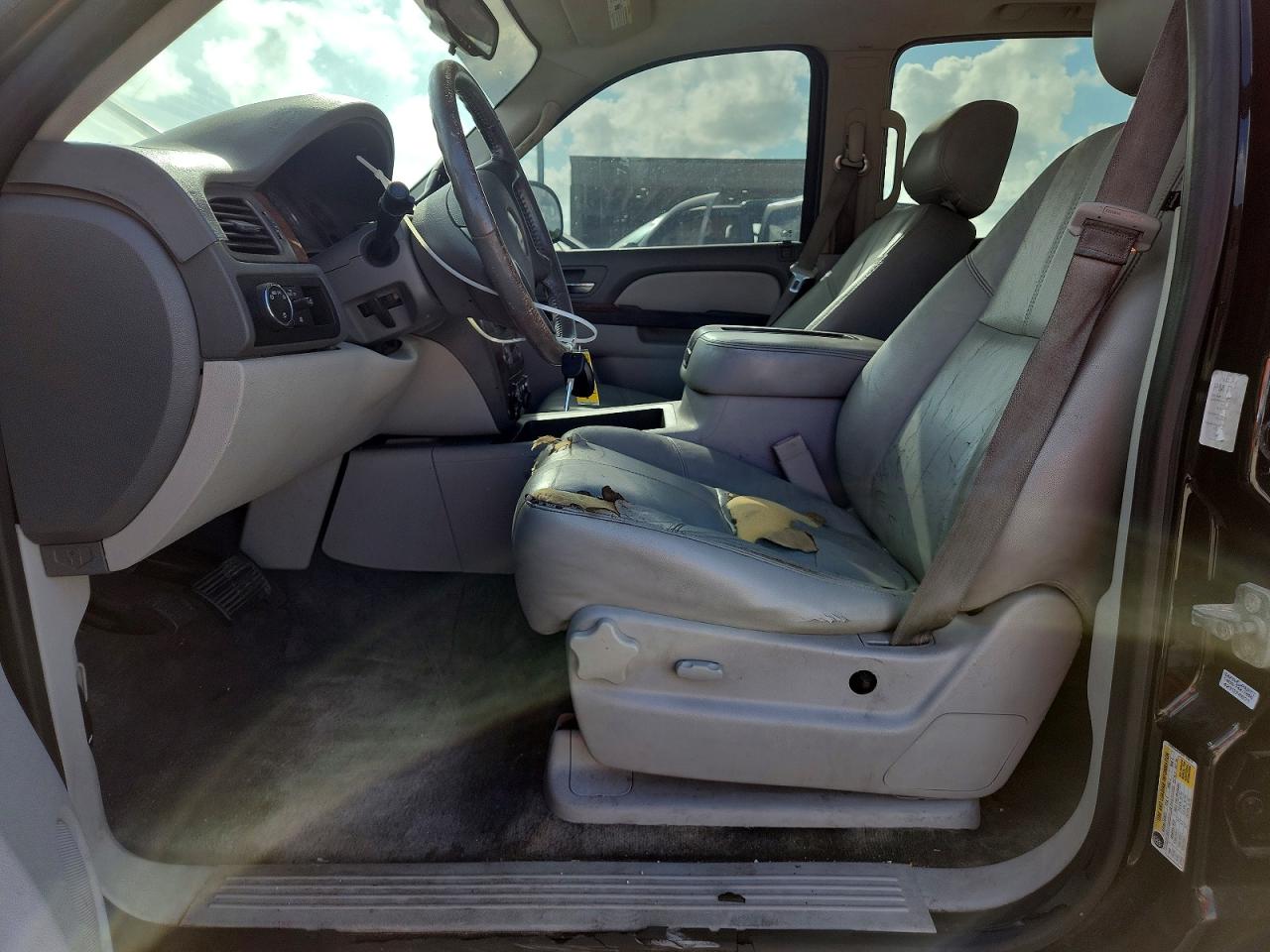 2013 CHEVROLET SUBURBAN