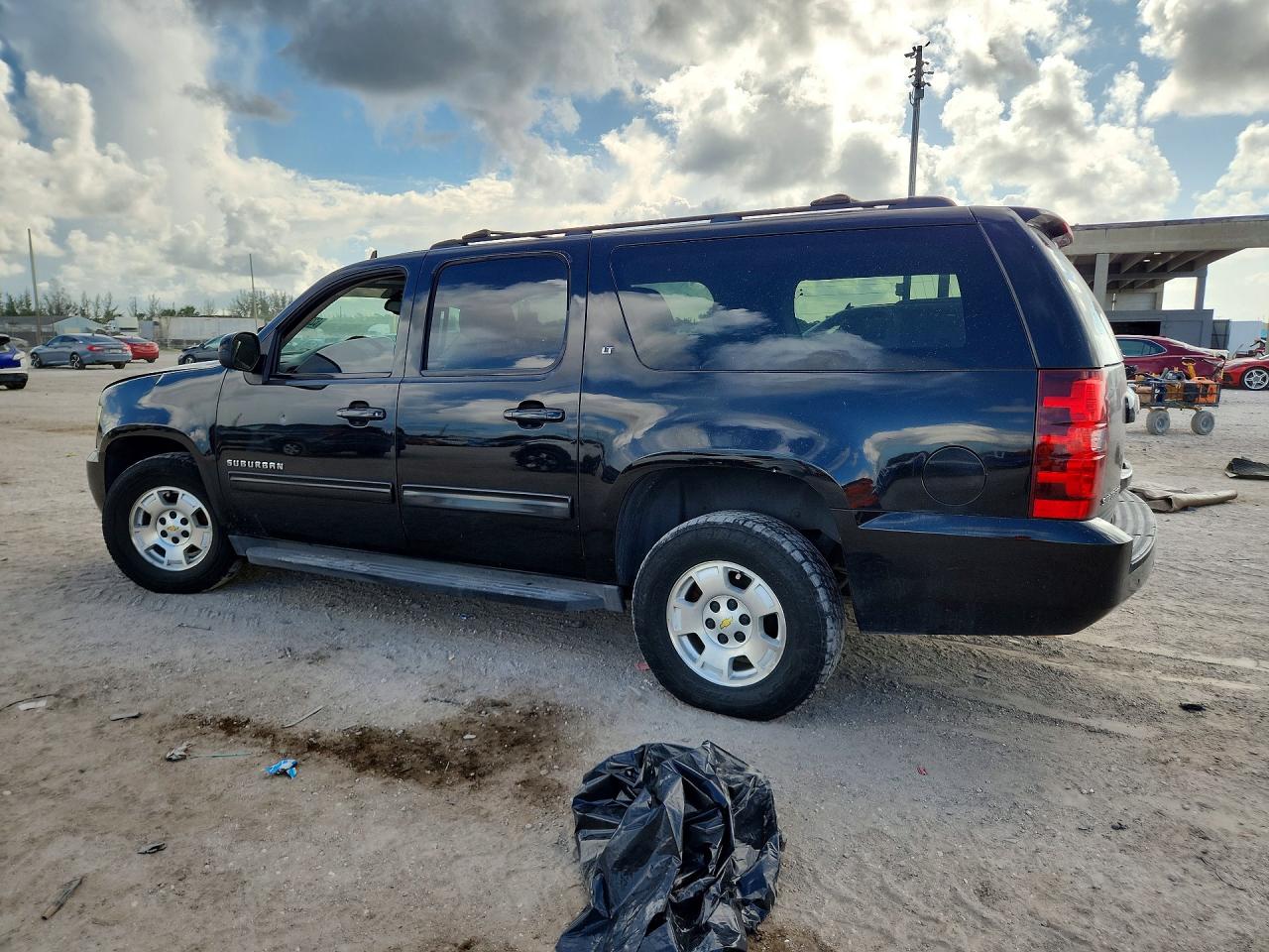 2013 CHEVROLET SUBURBAN