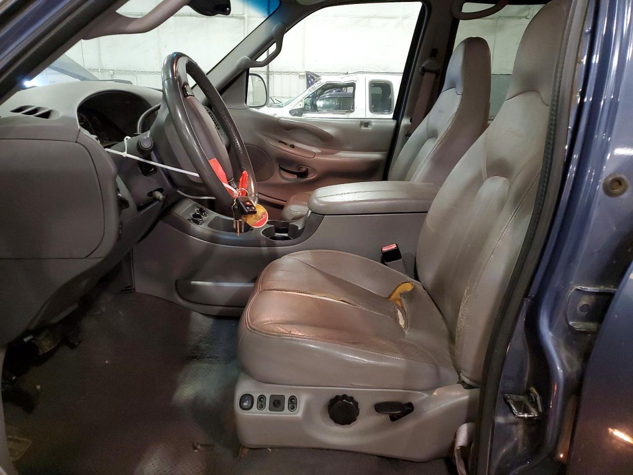 2002 FORD EXPEDITION