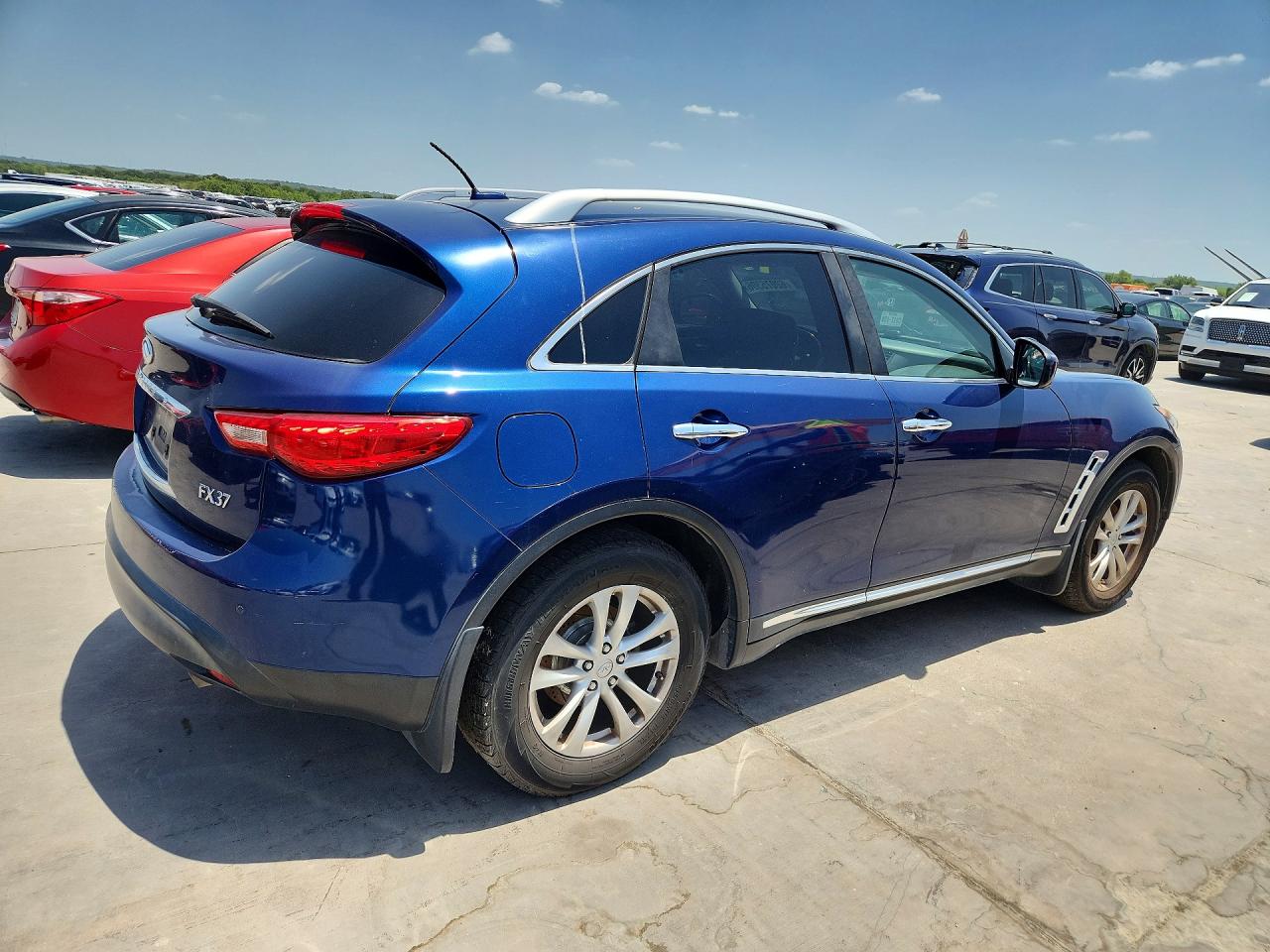 2013 INFINITI FX37