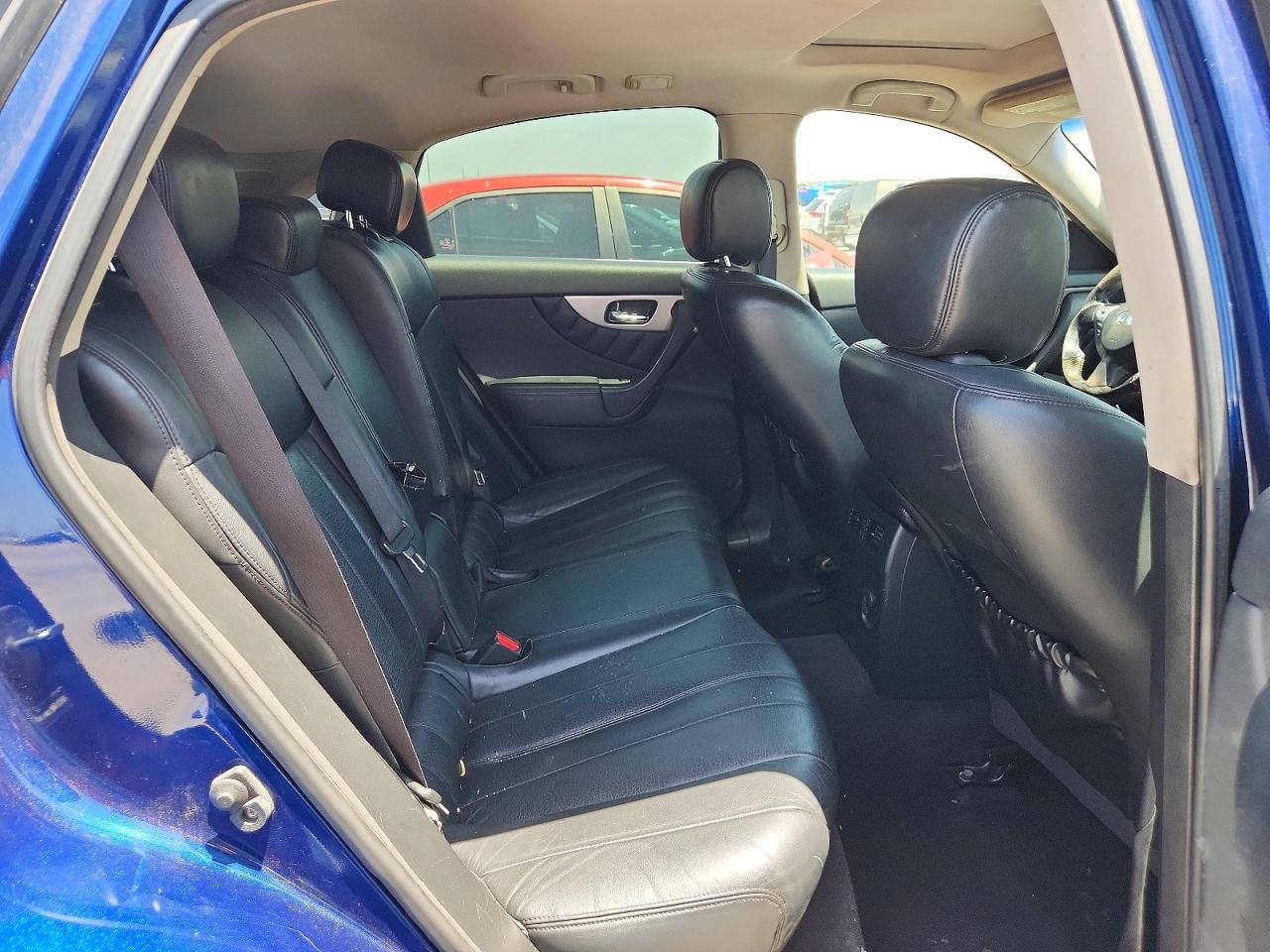 2013 INFINITI FX37