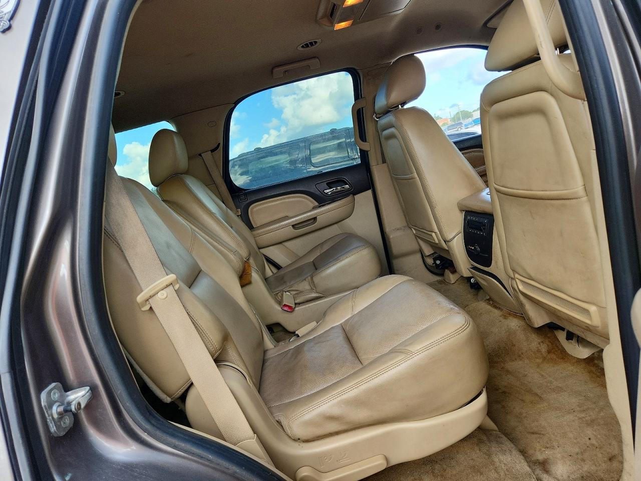 2011 GMC YUKON