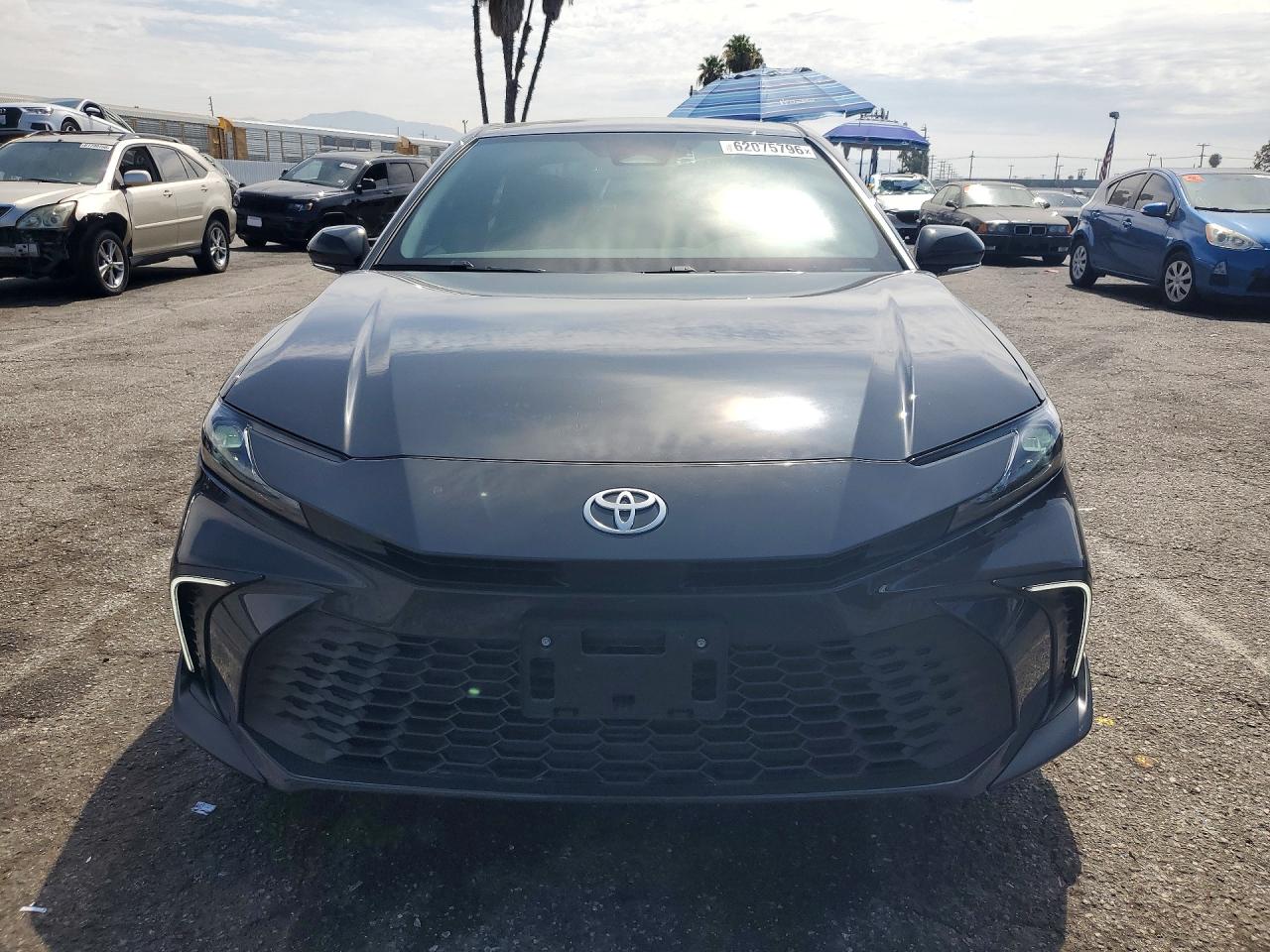 2025 TOYOTA CAMRY