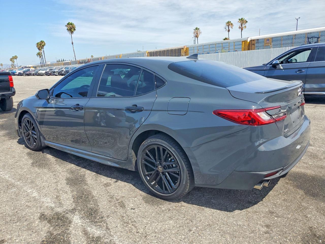 2025 TOYOTA CAMRY