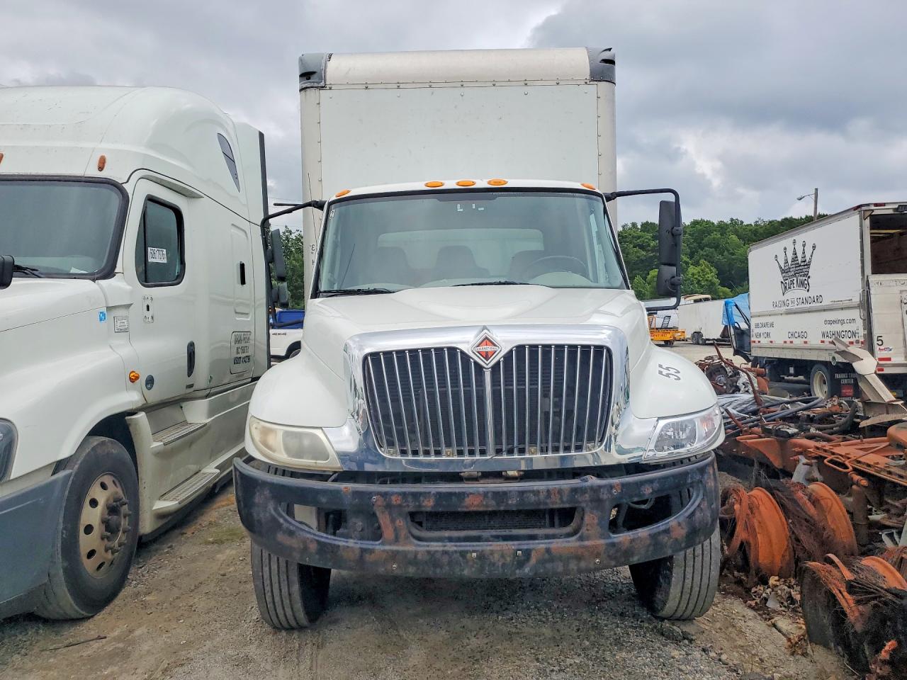 2017 INTERNATIONAL 4000 SERIE