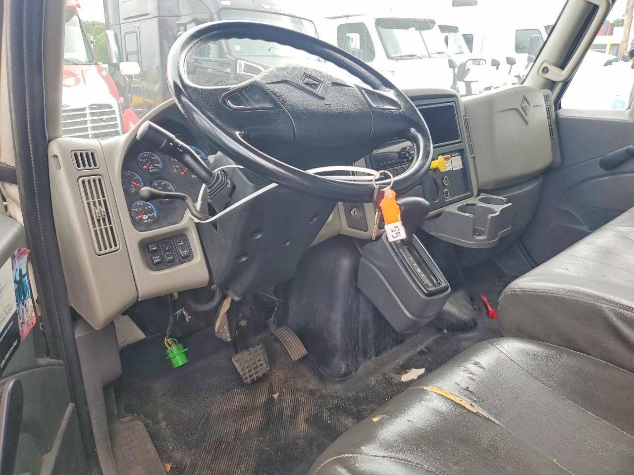 2017 INTERNATIONAL 4000 SERIE