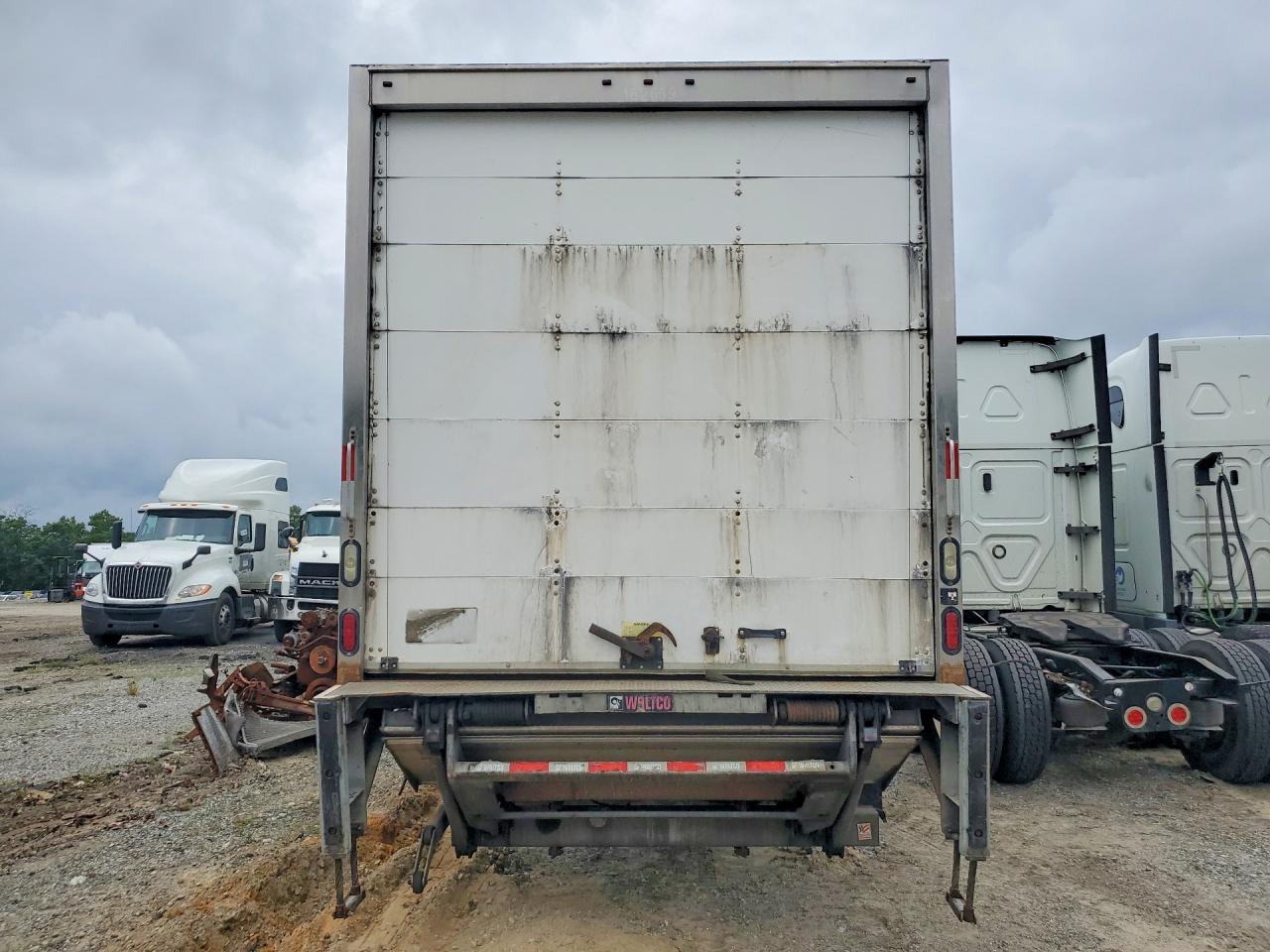 2017 INTERNATIONAL 4000 SERIE