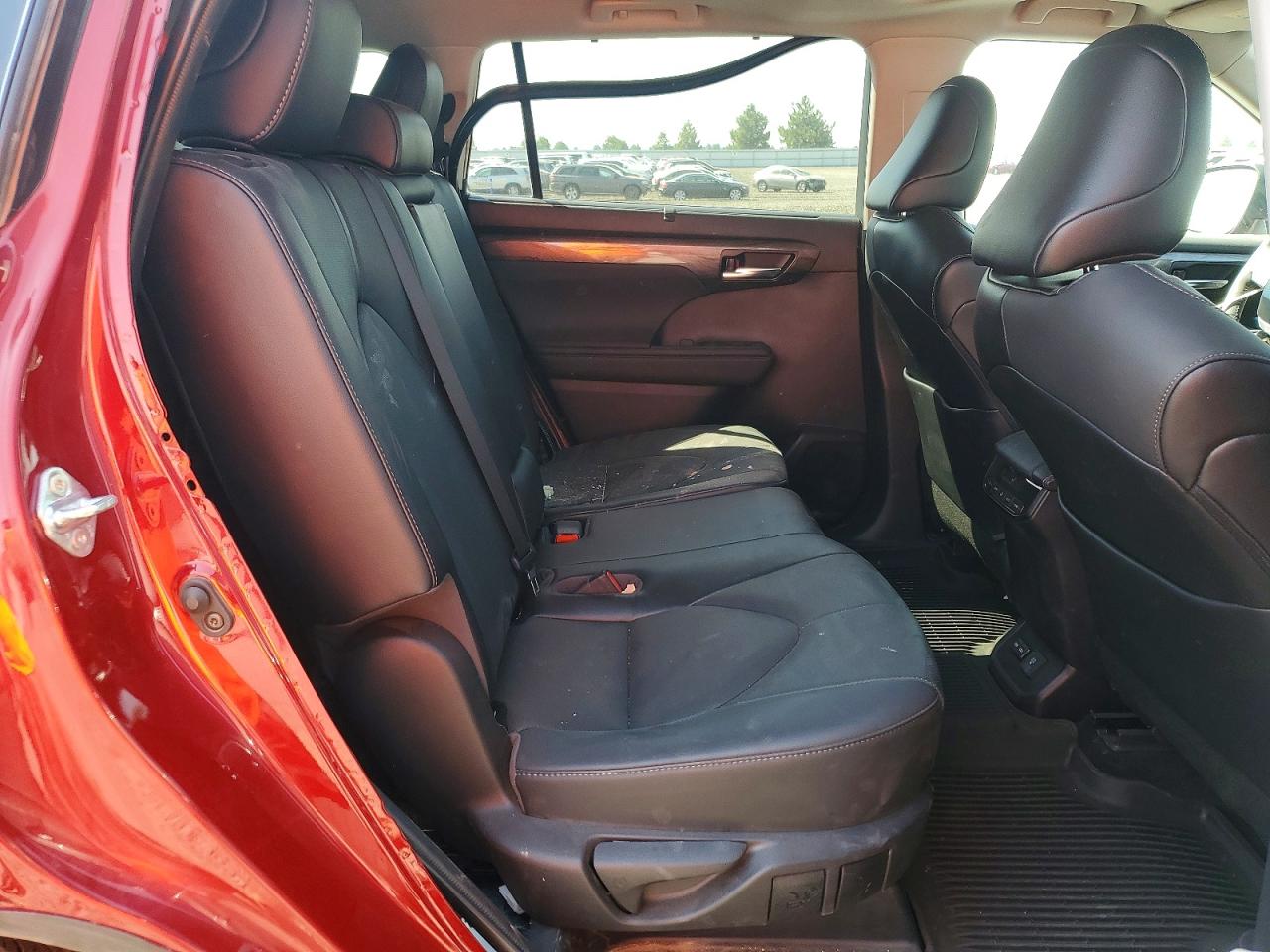 2022 TOYOTA HIGHLANDER
