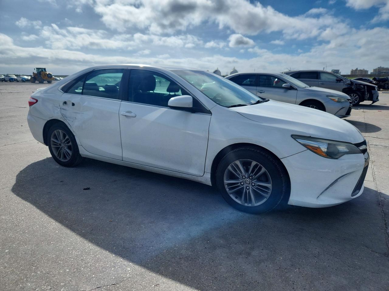 2016 TOYOTA CAMRY