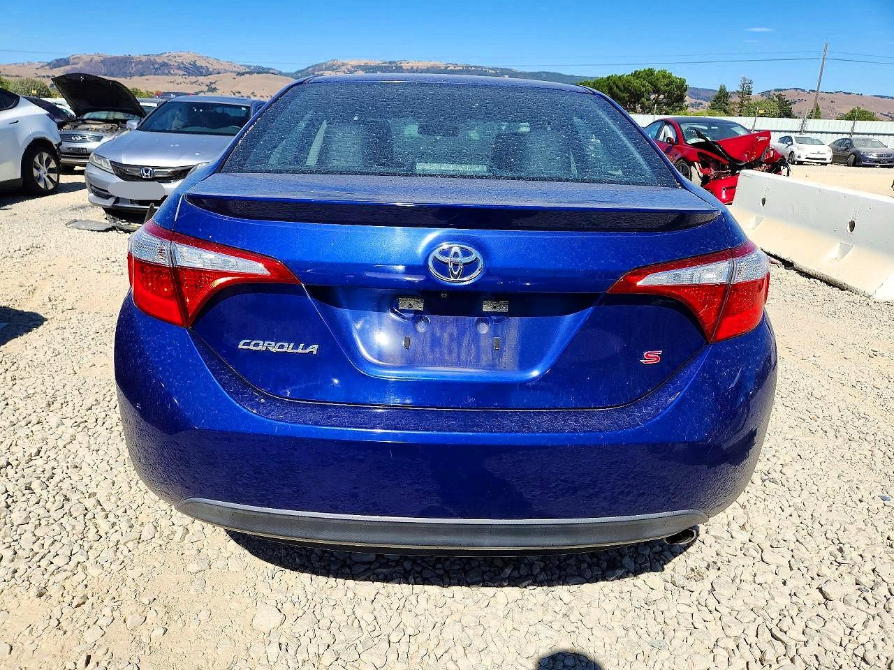 2015 TOYOTA COROLLA