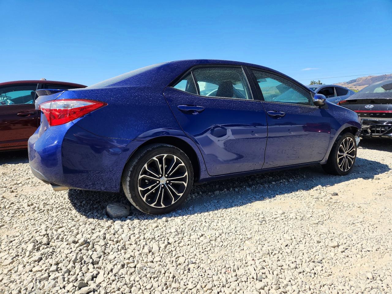 2015 TOYOTA COROLLA