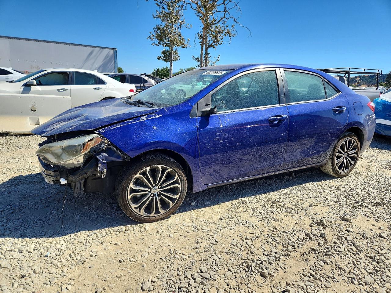 2015 TOYOTA COROLLA